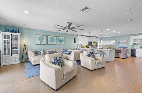 Horton Shores House | Luxury Townhome Walking Distance to the Beach & Flagler Ave
