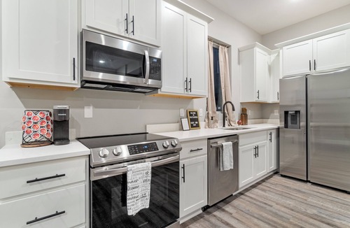 Chattanooga House | Luxury Townhome in Southside for Mid Term Stays
