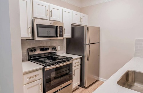McDonough Apartment | Luxury Vibes Without Luxury Prices