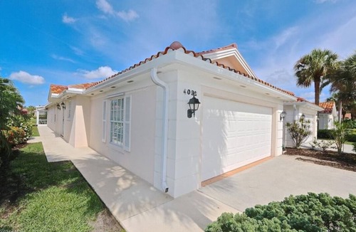 Village Walk Villa | Luxury Villa in Village Walk North Naples Check availability for season 2026/27