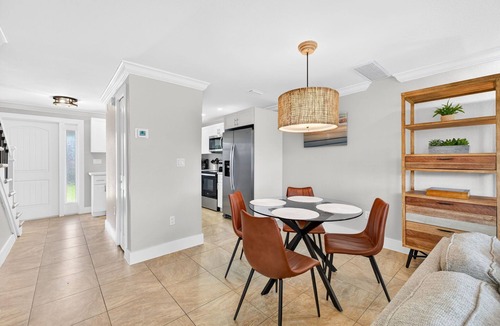 Sanibel Villa | Luxury Villa Lighthouse Across from the Beach