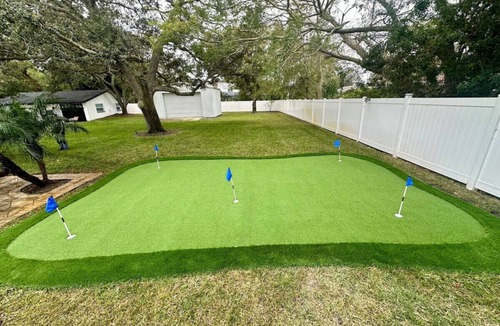 Del Prado Villa | Luxury Villa with Heated Saltwater Pool & Spa, Mini Golf, BBQ, 5 Mins to Beach
