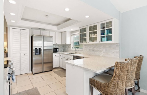 Caloosahatchee House | Luxury Waterfront Retreat: Heated Pool, Hot Tub, Direct Gulf Access & Game Room!