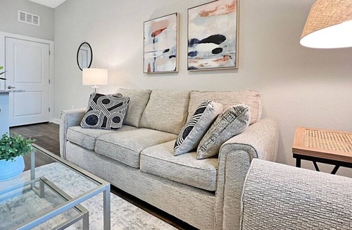Carver City - Lincoln Gardens Apartment | Luxury Westshore Living, Quiet Courtyard Views