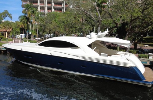 Riverwalk Fort Lauderdale Boat Rental | Luxury Yacht stay Fort lauderdale