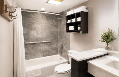 Manchester Hotel | LX Hotel, SureStay Collection by Best Western