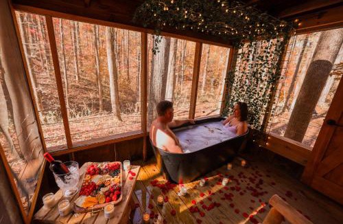 Saluda House | Ma & Pa's cabin at Cabin Fever in NC