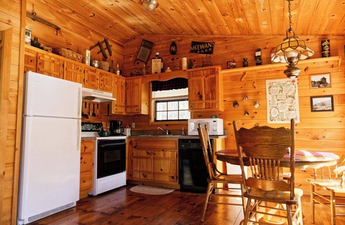 Murphy Cabin | MacDonald Cabin in Scottish Woods