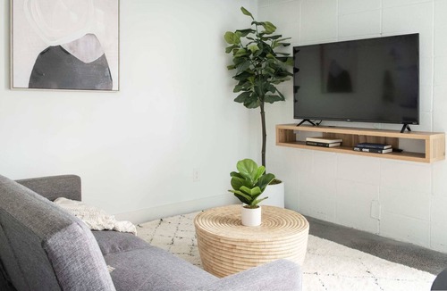 Virginia Highland Apartment | Maggie Mae Summary: I