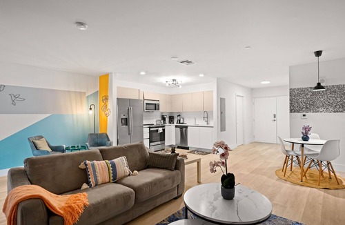 Ojus Apartment | Magical 1 Bedroom Apartment ☀️ Walk to Aventura Mall ☀️ Family Vacation ☀️ Pool