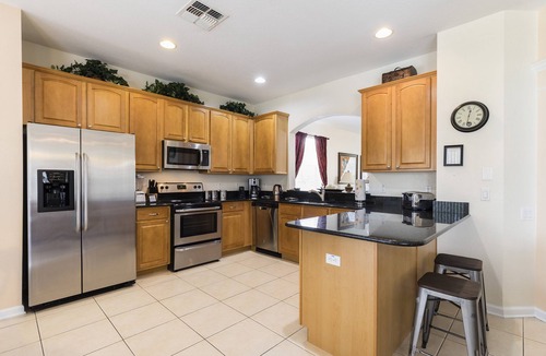 Windsor Hills House | 🏰 Magical 6-Bed Family Villa ✨[FREE Heated Pool, Spa & BBQ] 5 Mins to Disney 🎢