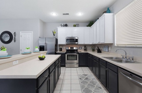 Legacy Park Villa | Magical Family Villa: 8-Bdrm, 5 Themed, Pool, Spa, Game Room, Arcade, Movie