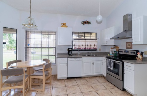Indian Ridge Villa | Magical Memories in Family Friendly 3BD with Fence & Large, Private Pool