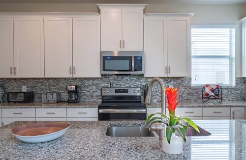 Davenport House | Magical Retreat Private Pool & Spa | Free BBQ