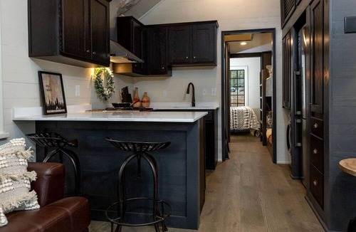 Tracy City Cottage | Magical Tiny Cottage with Lovely Outdoor Living in Tennessee