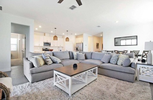 Lakewood Ranch House | Magnificent 4/3 waterfront pool home in Lorraine Lakes - Waterfront Dreamin
