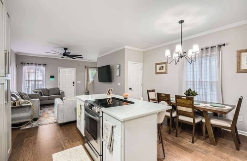 Pittsburgh House | Magnificent Atlanta 4 Bed Retreat