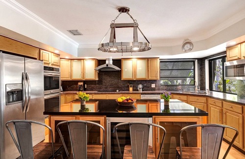 South Lake Villa | Magnificent Villa By The Lake Near Hollywood Beach & Boardwalk