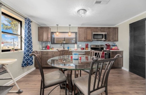 Statesville Apartment | Magnolia "Apt 622" — Exceptional value: comfy king, full kitchen, ideal location