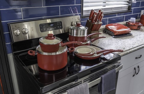 Statesville Apartment | Magnolia "Apt 626"- Great Amenities & Price. High Quality Beds and Pillows