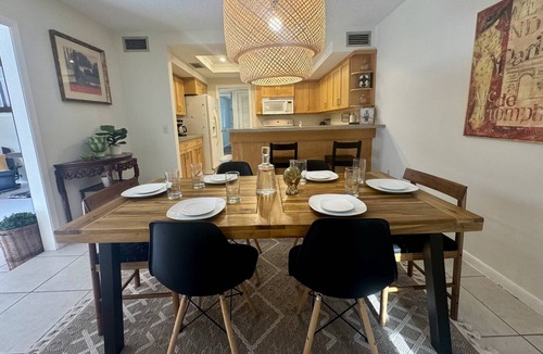 Fairway Village House | Magnolias on Cobblestone – Stylish Pet Friendly Retreat w/Private Lanai, Pool Access & Smart TVs!