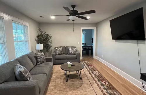 Graham House | Main Stay!
