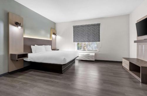 Harbison Hotel | MainStay Suites Columbia Harbison