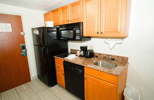 Knoxville Hotel | MainStay Suites Knoxville North I-75