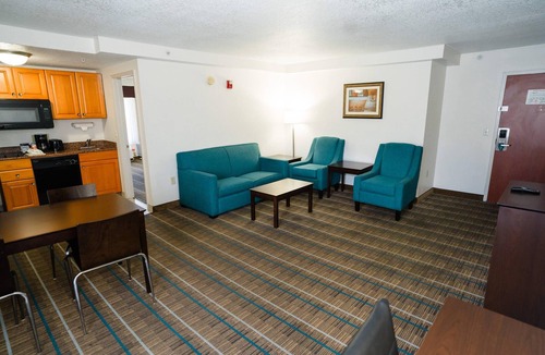 Knoxville Hotel | MainStay Suites Knoxville North I-75