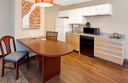 Altamonte Springs Hotel | MainStay Suites Orlando Altamonte Springs