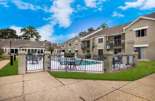 Savannah Hotel | MainStay Suites Savannah Midtown