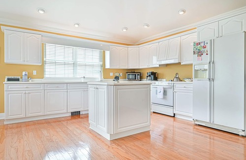 A-Zone House | Majestic beach house to rent! Steps from beach and a 5 minute drive to AC!