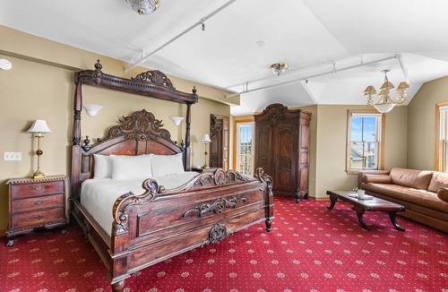 Ocean Grove Bed & Breakfast | Majestic Hotel