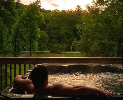Gerton House | Majestic - Modern Cabin, Hot Tub, & Game Room!