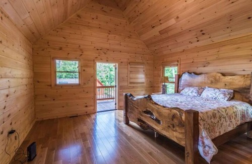 Morganton House | Majestic Mountaintop Cabin with hot tub and fireplace