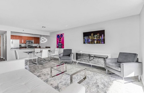 Brickell Condo | Majestic Penthouse w/Ocean & City Views