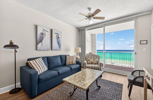 Long Beach Apartment | Majestic Resort! Newly Updated Beachfront 3BR Condo