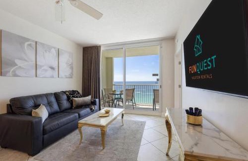 Long Beach House | Majestic T2 - 1606