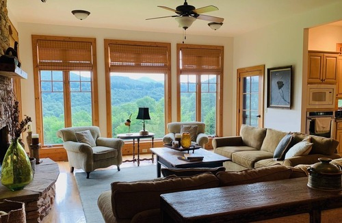 Cashiers Condo | Majestic views from this fabulous condo in Trillium Links & Lake Club community!