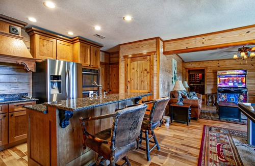 Gatlinburg - Pigeon Forge Cabin | Majestica