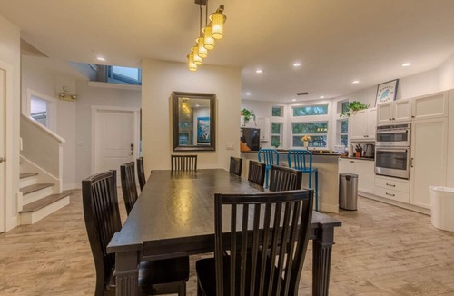 North Captiva House | Manatee Manor: Exclusive Beachfront Retreat with Gulf Views