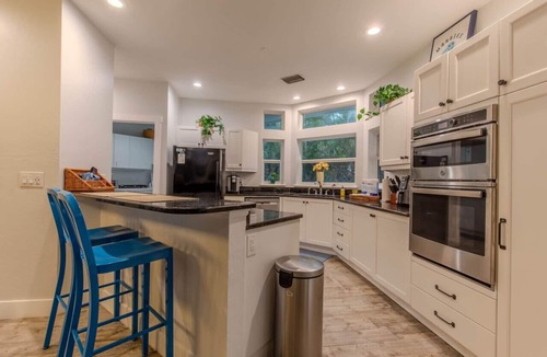 North Captiva House | Manatee Manor: Exclusive Beachfront Retreat with Gulf Views