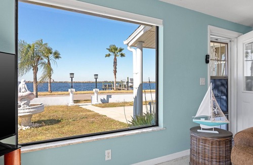 Bradenton House | Manatee River Paradise with pool and dock awaits you!