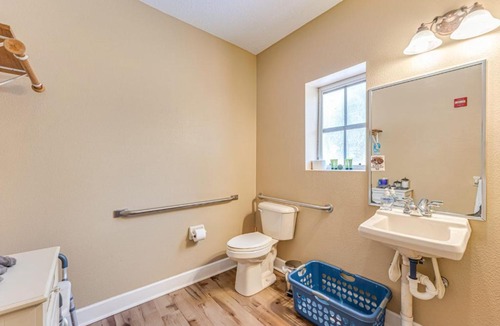 Chassahowitzka Bed & Breakfast | Manatee Room