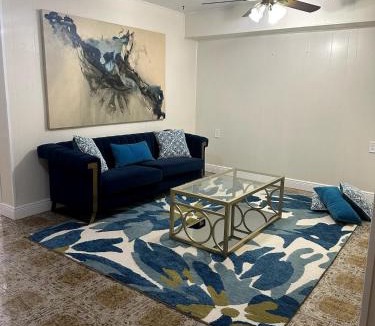 Little Havana Apartment | Mango Private Room