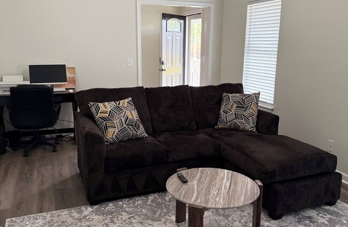 Elon House | Manning Way