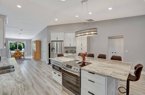 Palm Harbor House | Manor on the Canal/Luxury Oasis/Pool-Hot Tub-Dock