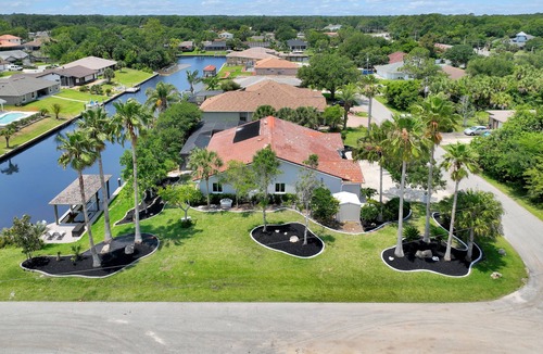 Palm Harbor House | Manor on the Canal/Luxury Oasis/Pool-Hot Tub-Dock