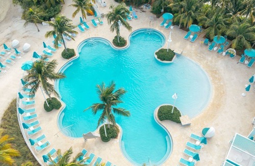 Marathon Apartment | Marathon Oceanfront Suite | Balcony + Dog-Friendly