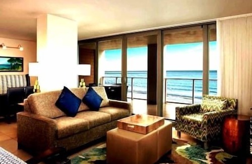 Marco Island Hotel | Marco Crystal Shores Beachfront Resort, Luxury
